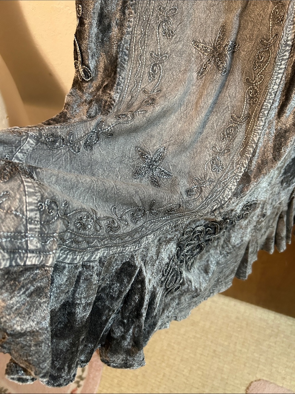 Beautiful Embroidered Maxi Skirt - Gray. NWT. 2X - Picture 4 of 5